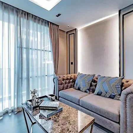 Erawan Luxury 2B2B Condo